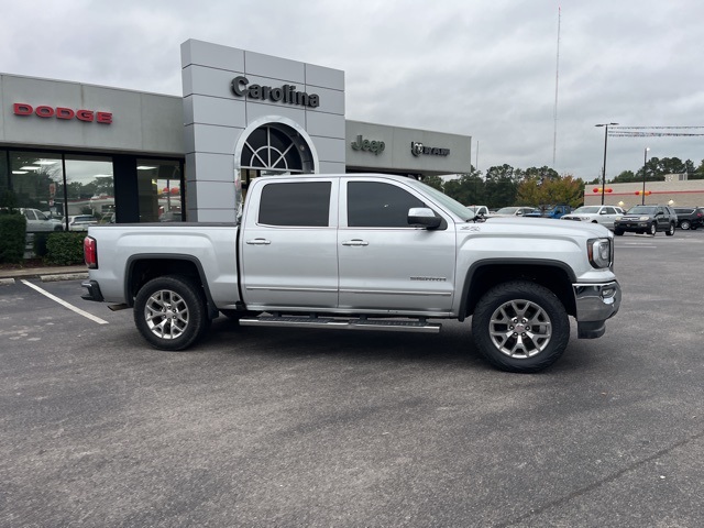 2017 Gmc Sierra 1500 SLT photo 2