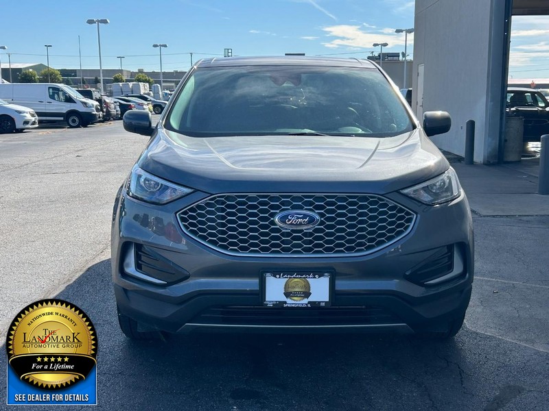 2023 Ford Edge SEL photo 4