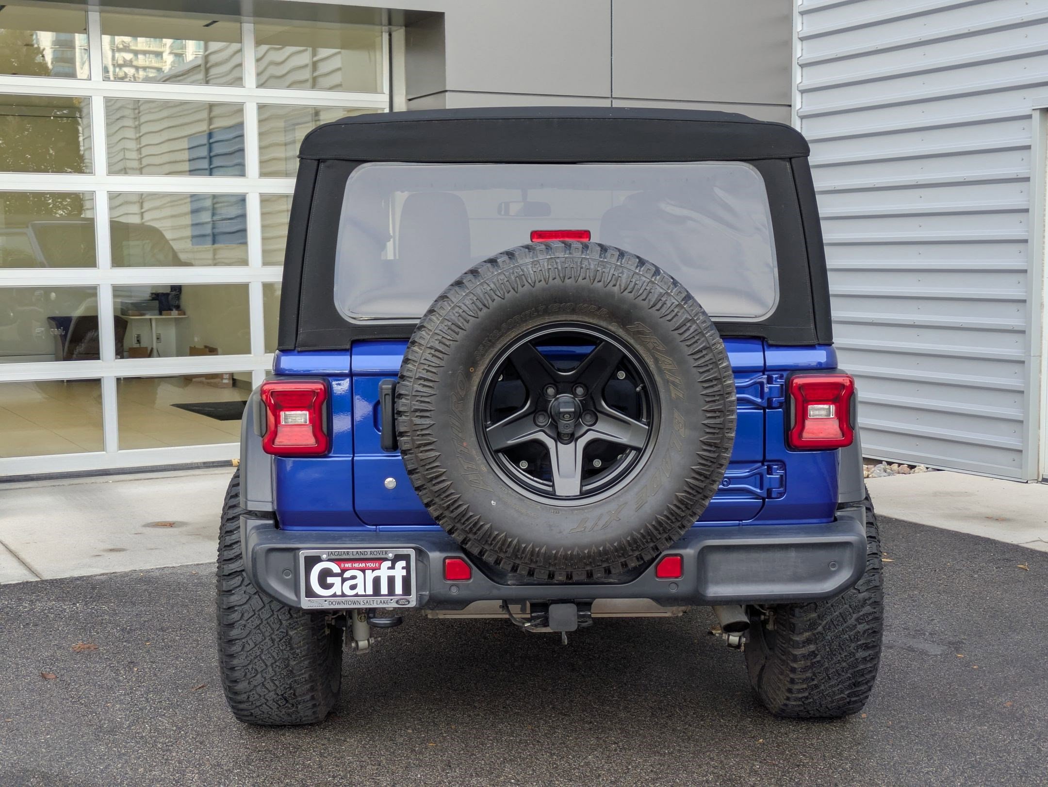 2018 Jeep Wrangler Unlimited Sport S photo 4