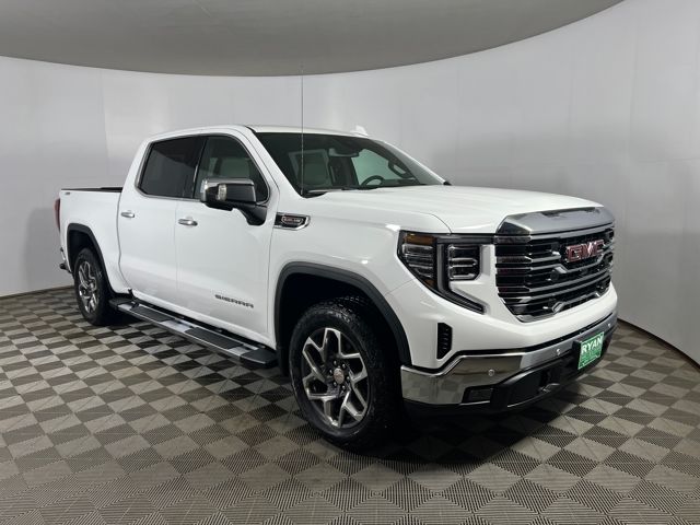 2026 GMC Sierra 1500 SLT's photo