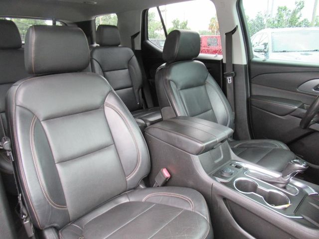 2020 Chevrolet Traverse Premier photo 8