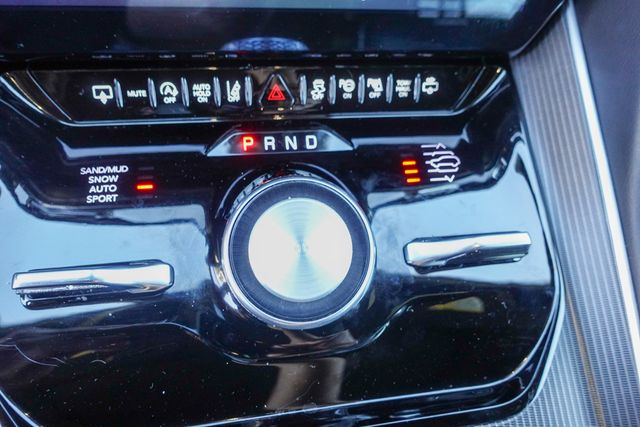 2024 Jeep Grand Wagoneer L II photo 19