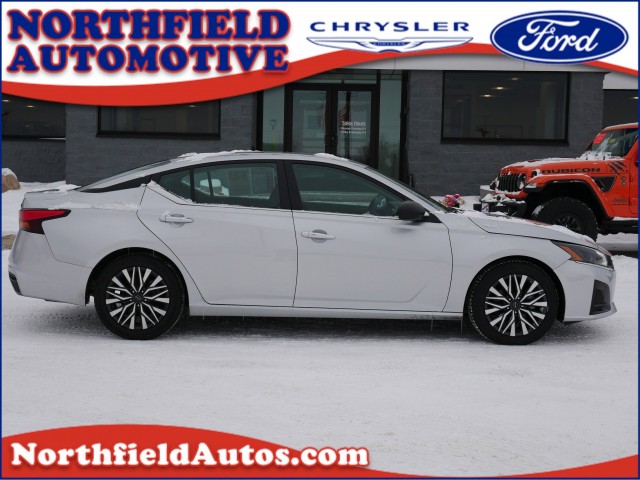 2024 Nissan Altima SV