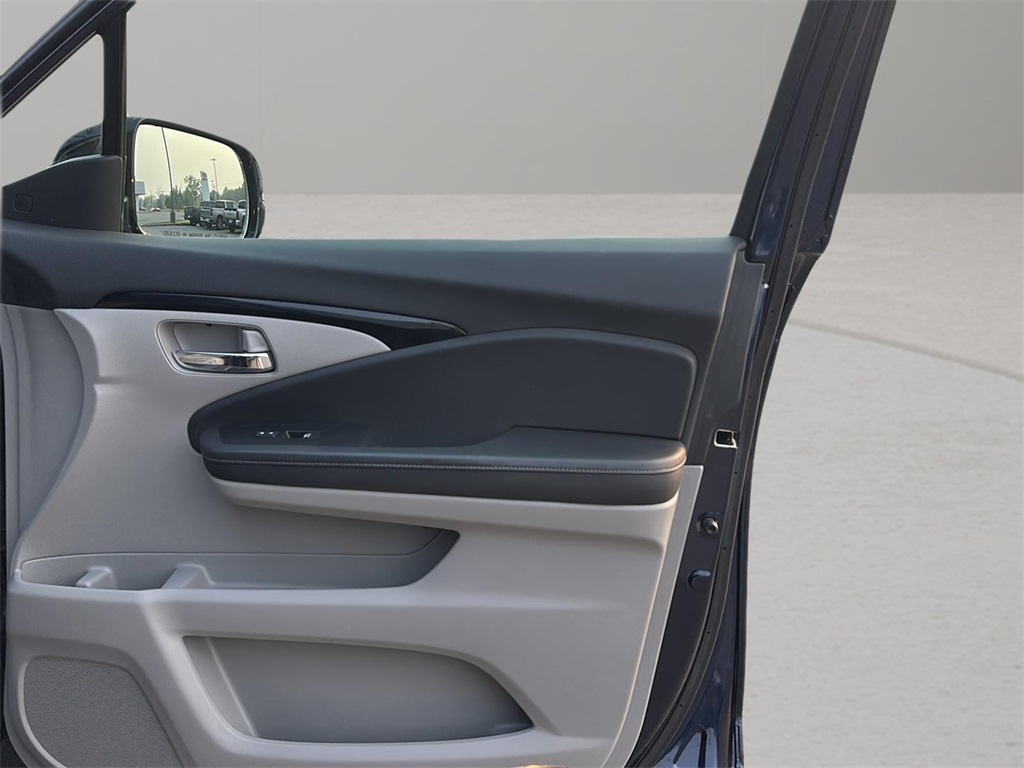 2019 Honda Ridgeline RTL-E photo 27