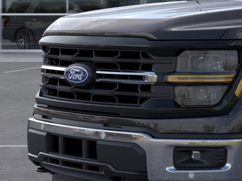 2025 Ford F-150 XLT photo 13