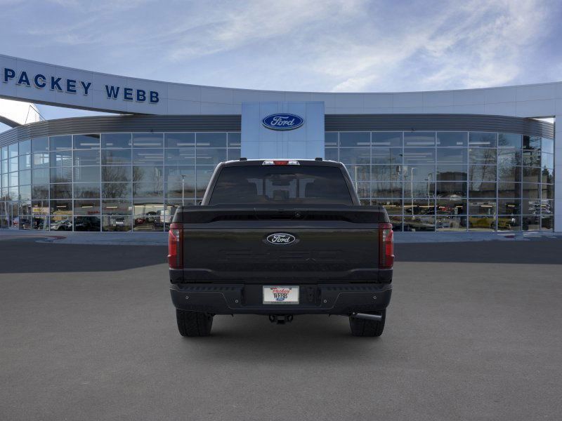 2025 Ford F-150 XLT photo 4