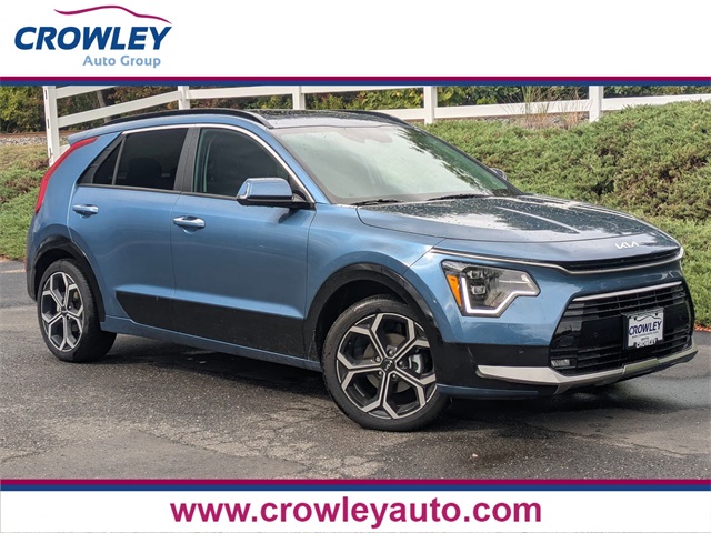 2025 Kia Niro SX Touring's photo