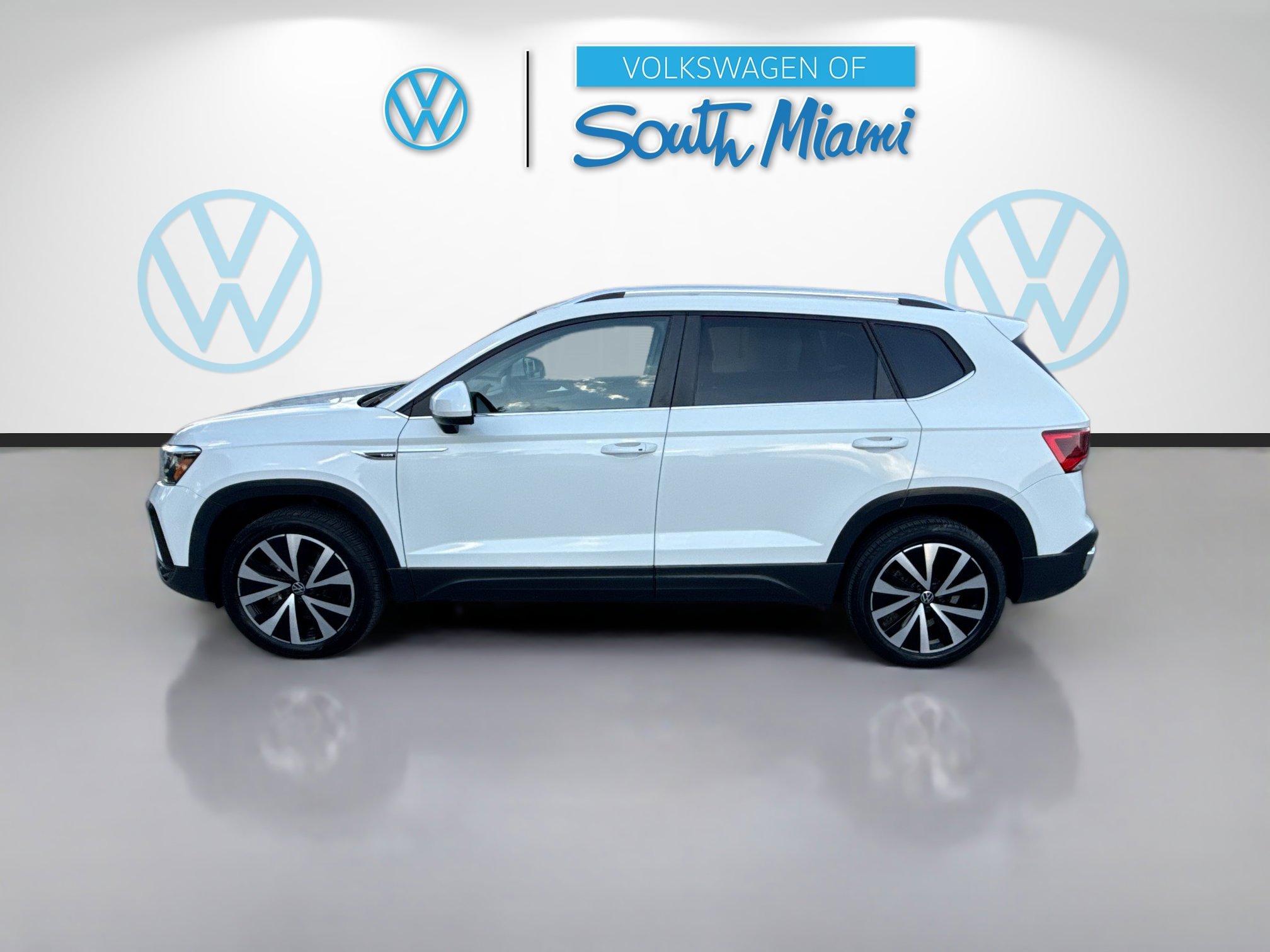 2022 Volkswagen Taos SE photo 4