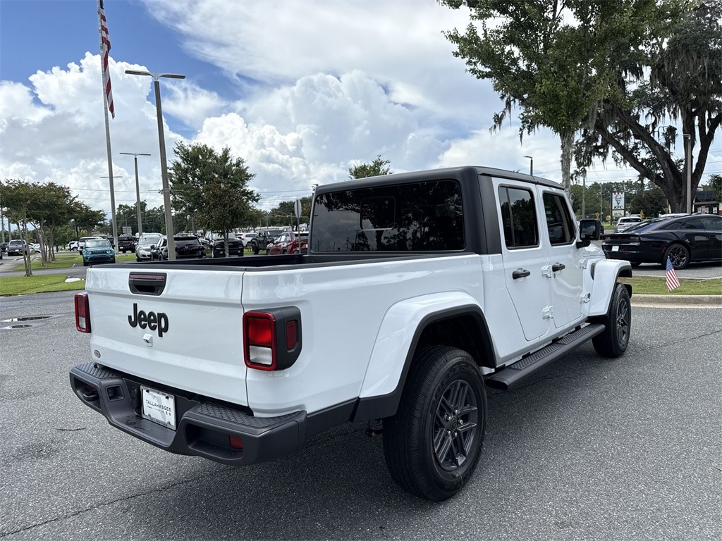 2025 Jeep Gladiator Sport S photo 3