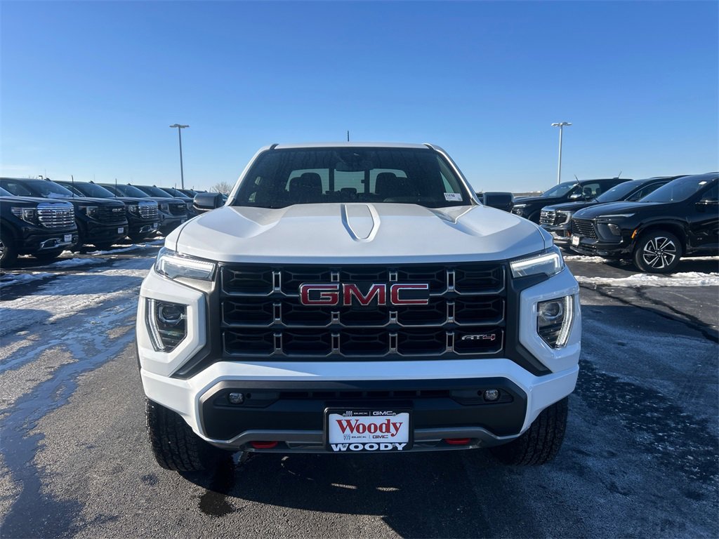 2026 GMC CANYON - Image 2