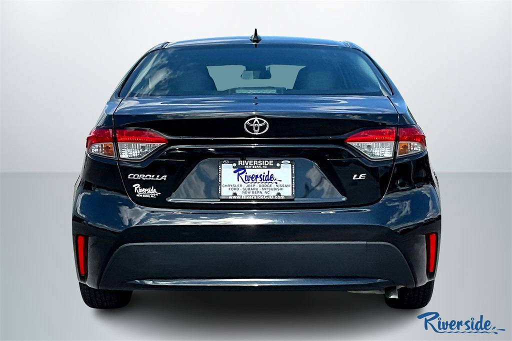 2021 Toyota Corolla LE photo 6