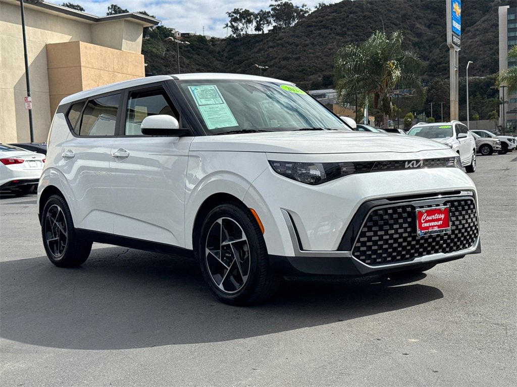 2023 Kia Soul EX photo 4