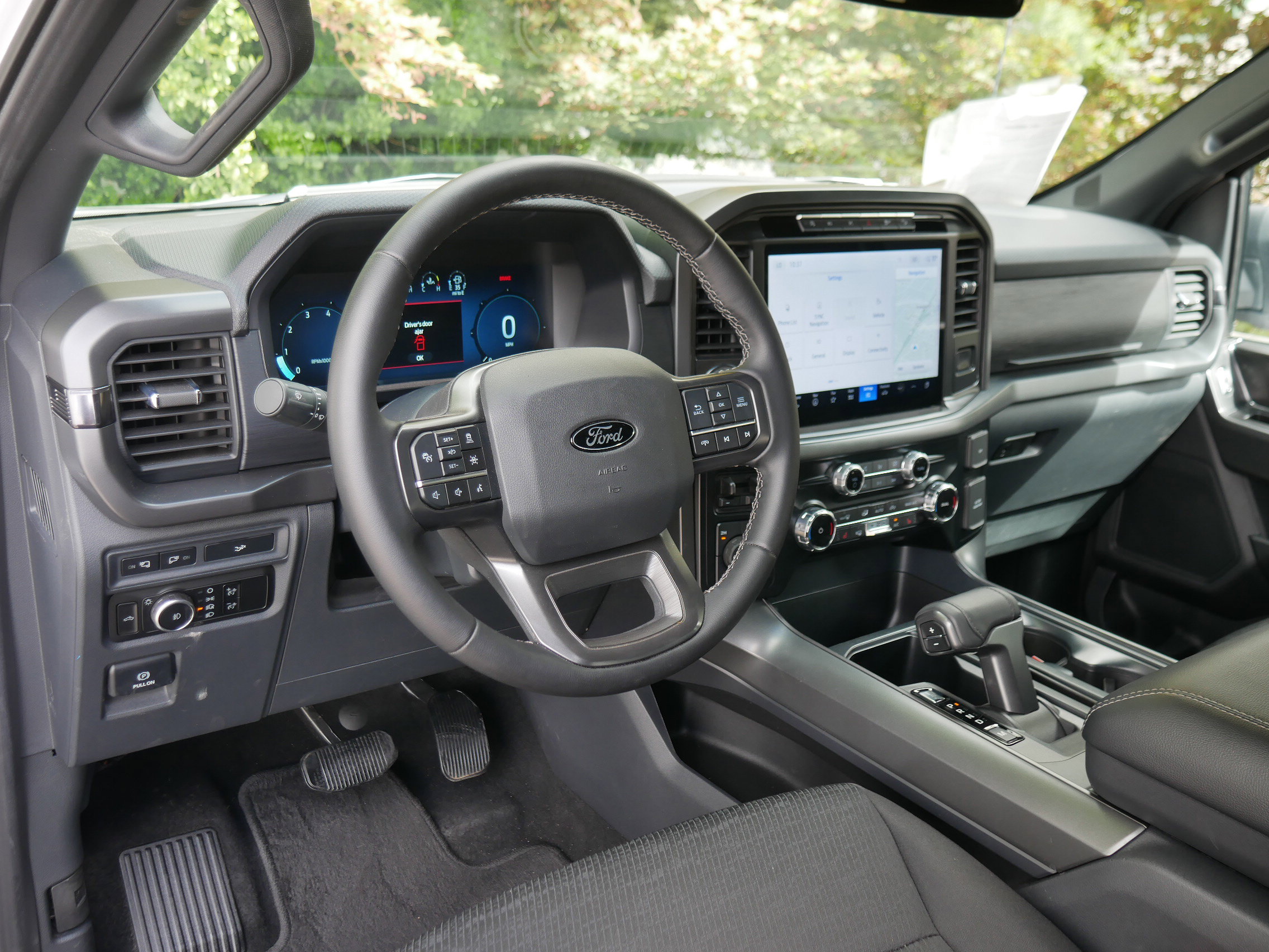 2024 Ford F-150 XLT photo 3