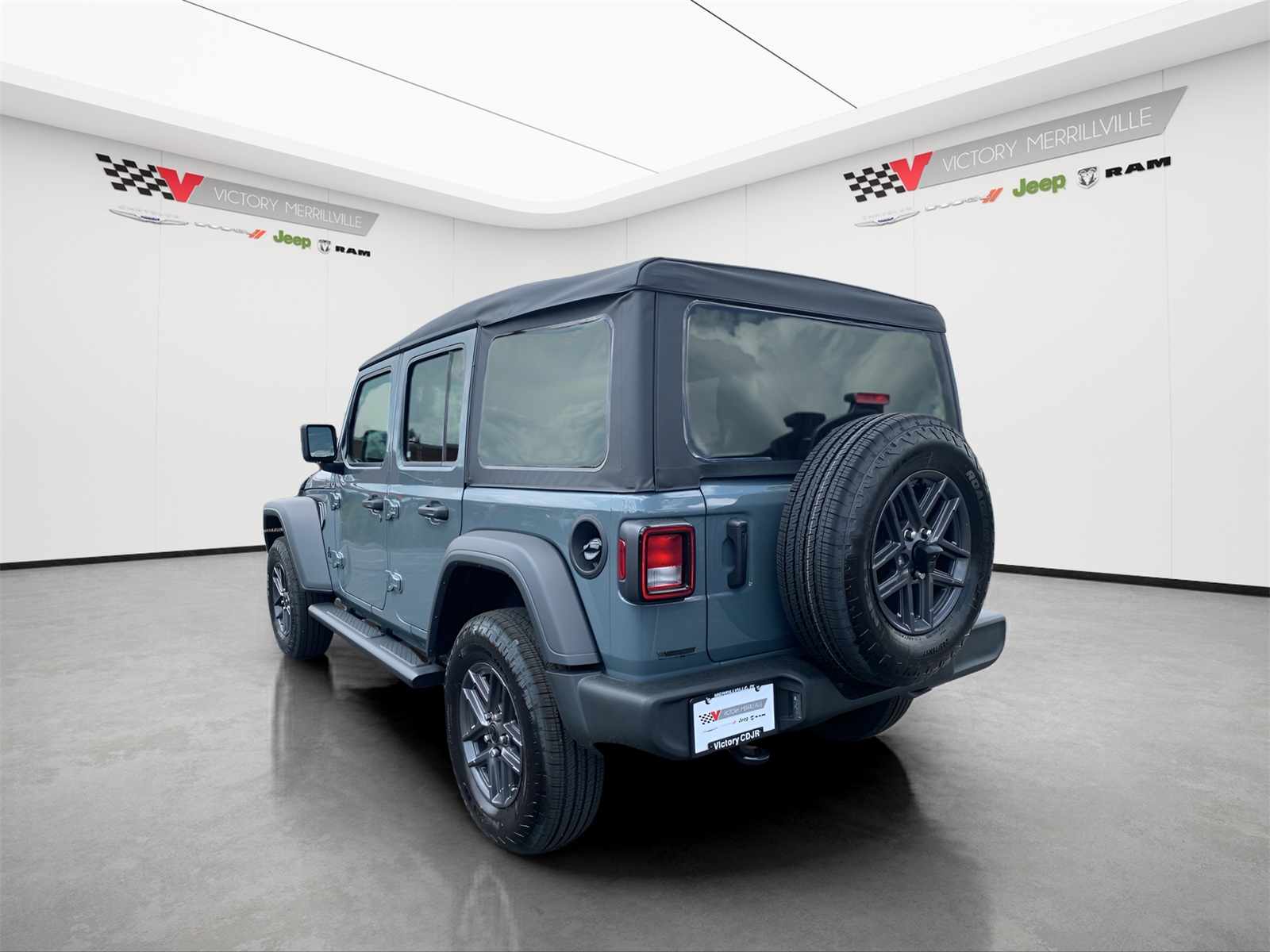 2025 Jeep Wrangler Sport S photo 2