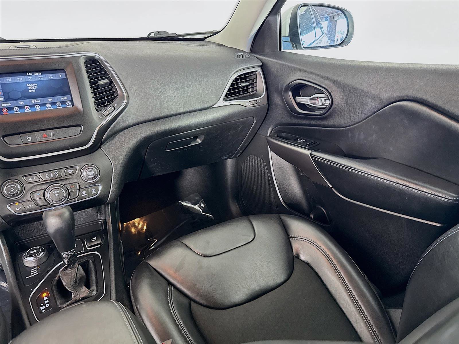 2019 Jeep Cherokee Latitude photo 19