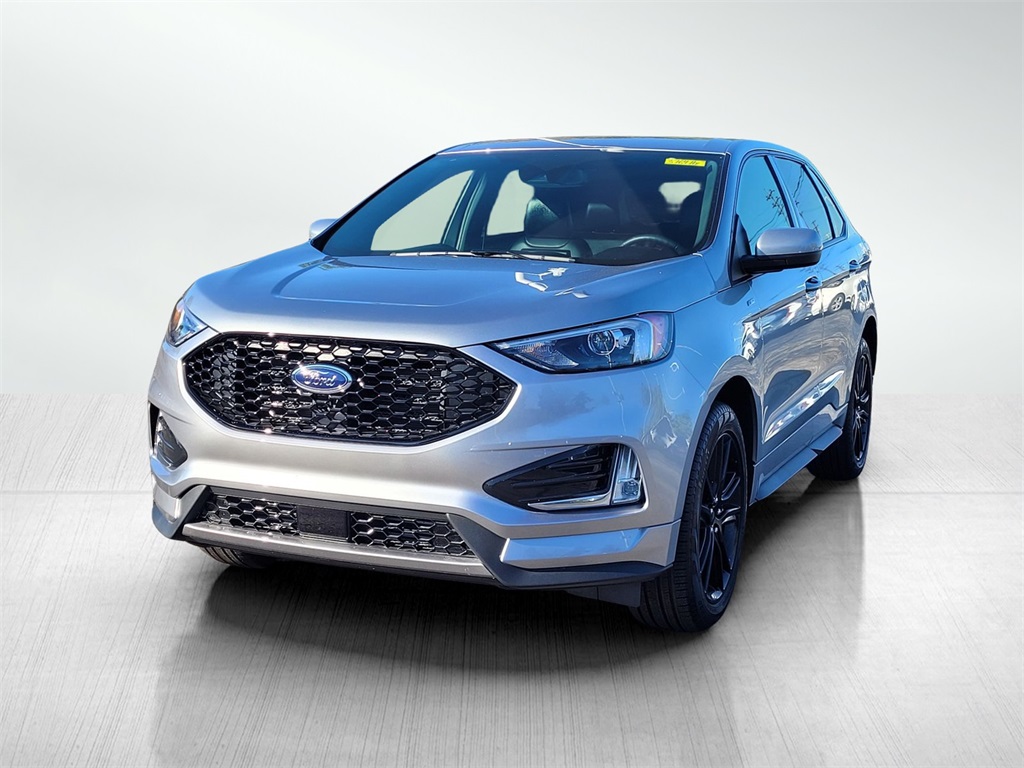 2024 Ford Edge ST photo 6