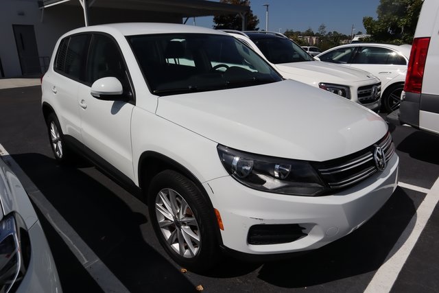 2017 Volkswagen Tiguan S photo 3