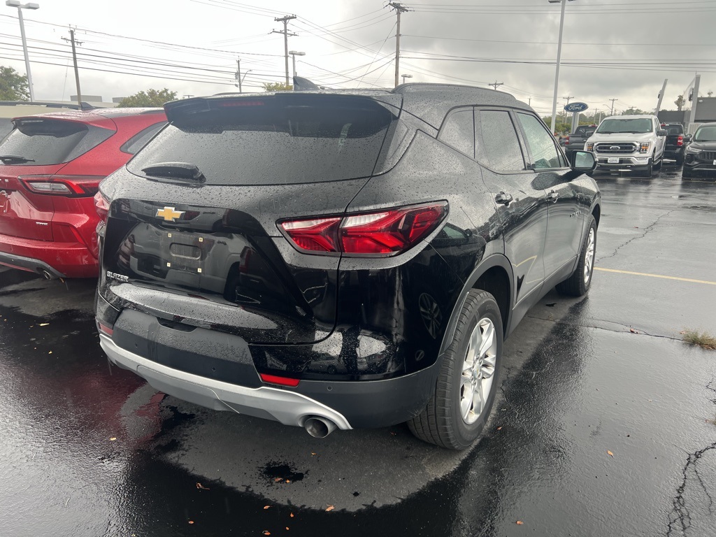 2020 Chevrolet Blazer 1LT photo 2