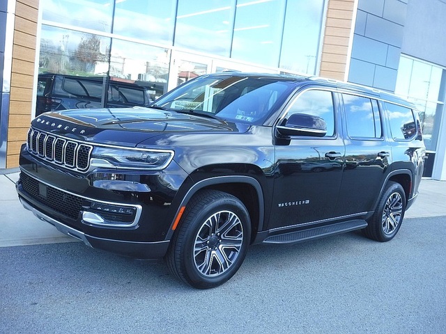 2022 Jeep Wagoneer Series III's photo