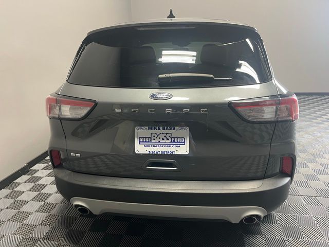 2022 Ford Escape SE photo 4