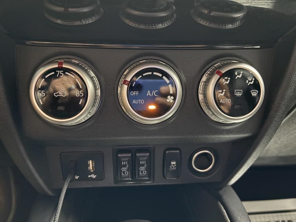 2024 Mitsubishi Outlander Sport ES photo 13