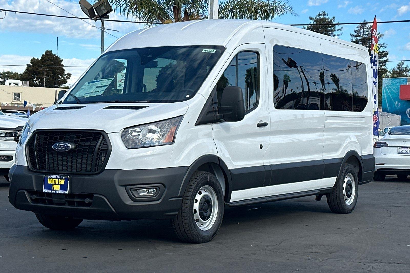 2025 Ford Transit Passenger Van XL photo 4