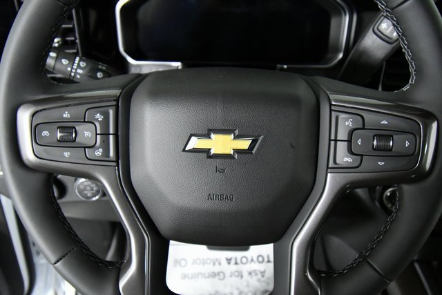 2026 Chevrolet Silverado 3500HD High Country photo 2