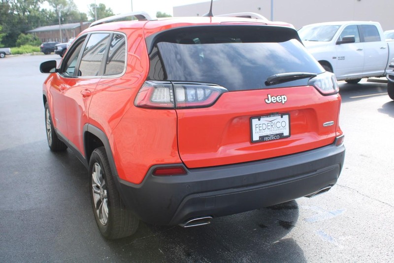 2021 Jeep Cherokee Latitude Lux photo 4