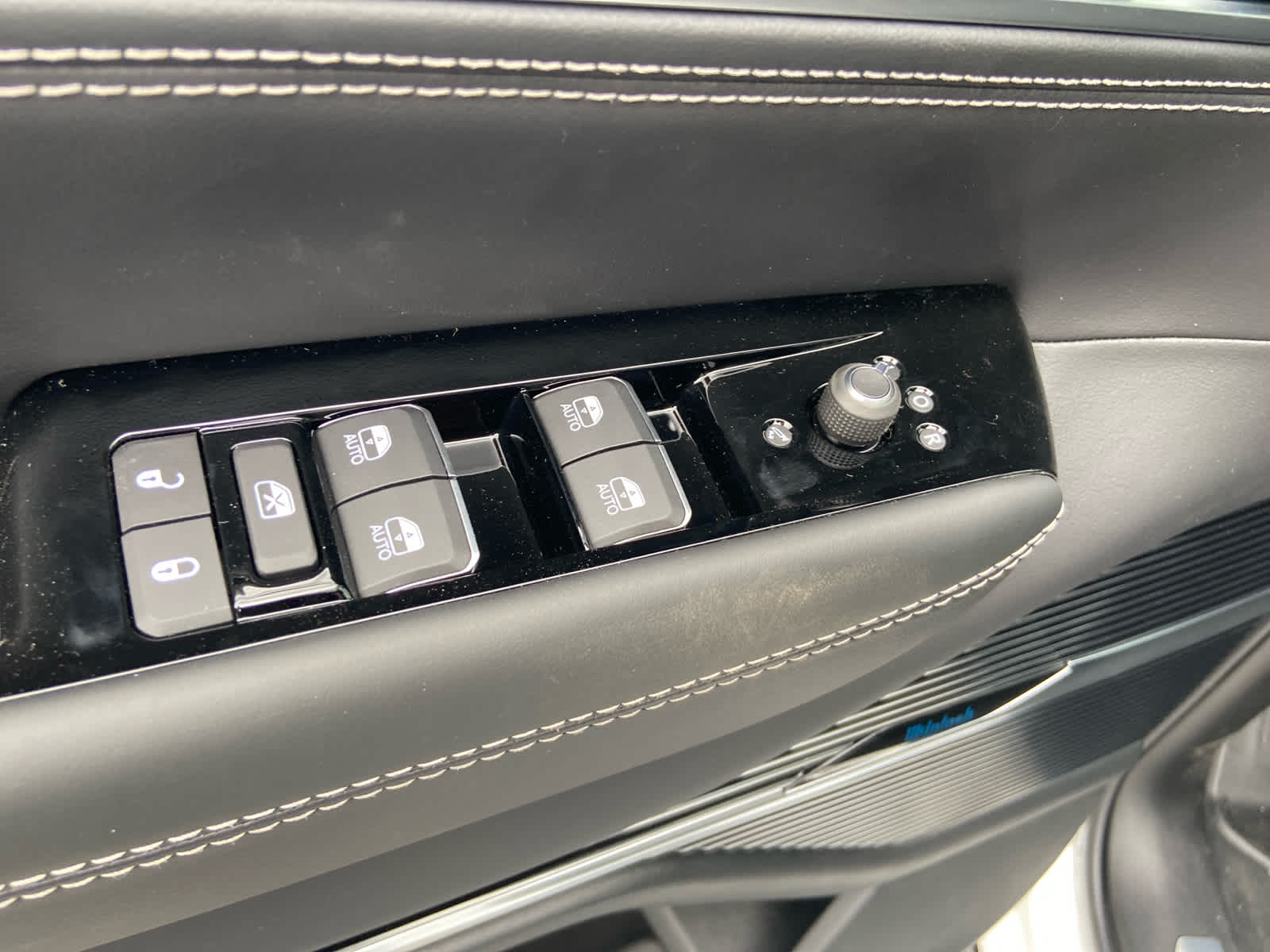 2025 Jeep Grand Wagoneer L II Obsidian photo 18