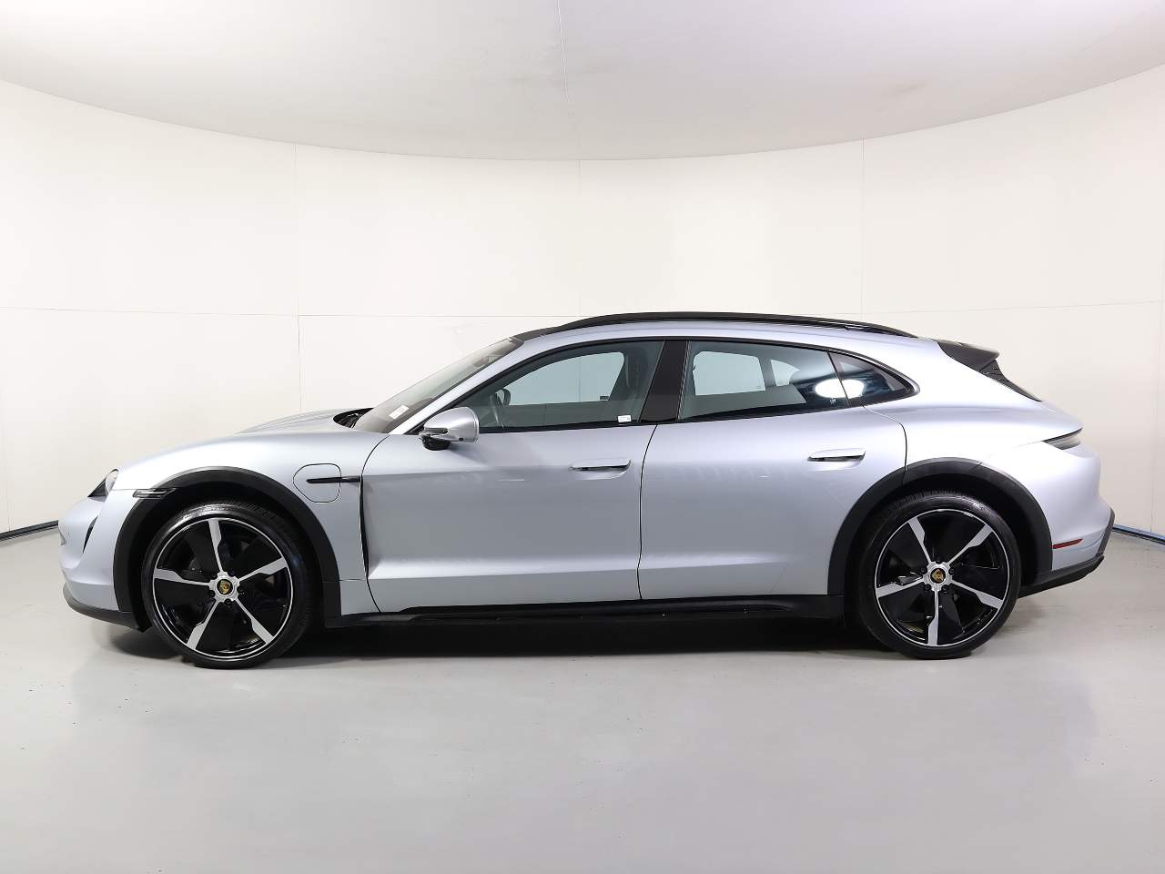 Used 2022 Porsche Taycan Base with VIN WP0BA2Y15NSA67576 for sale in Tucson, AZ