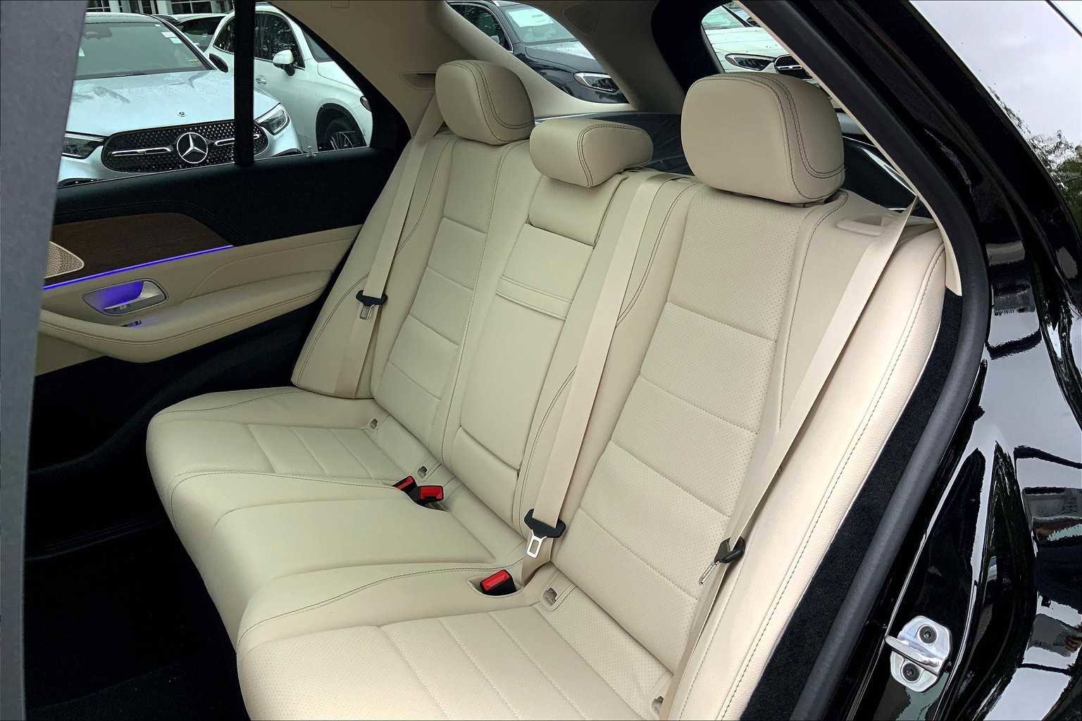 2026 Mercedes Benz GLE 450e 4MATIC photo 13