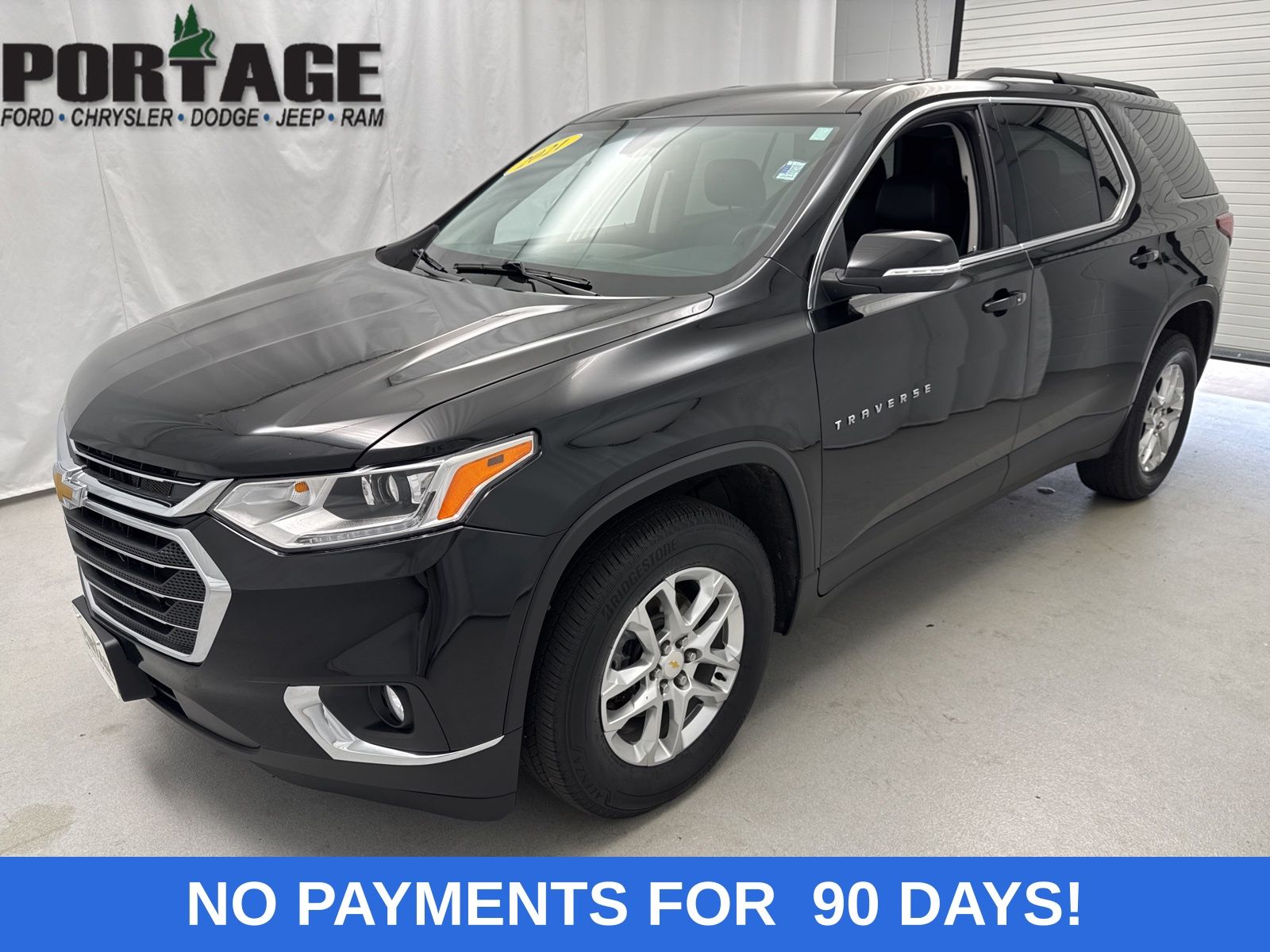 2021 Chevrolet Traverse Leather photo 3