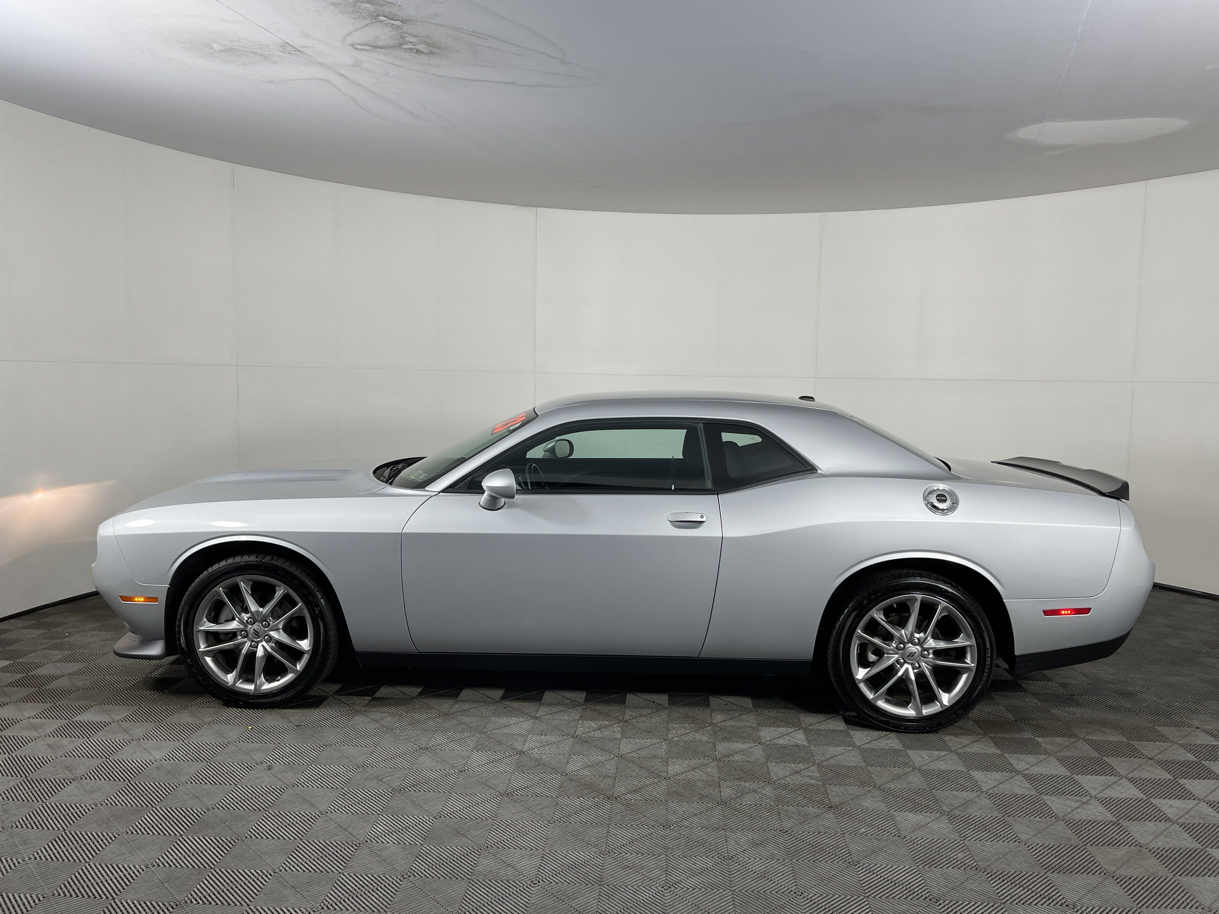 2023 Dodge Challenger GT AWD photo 3