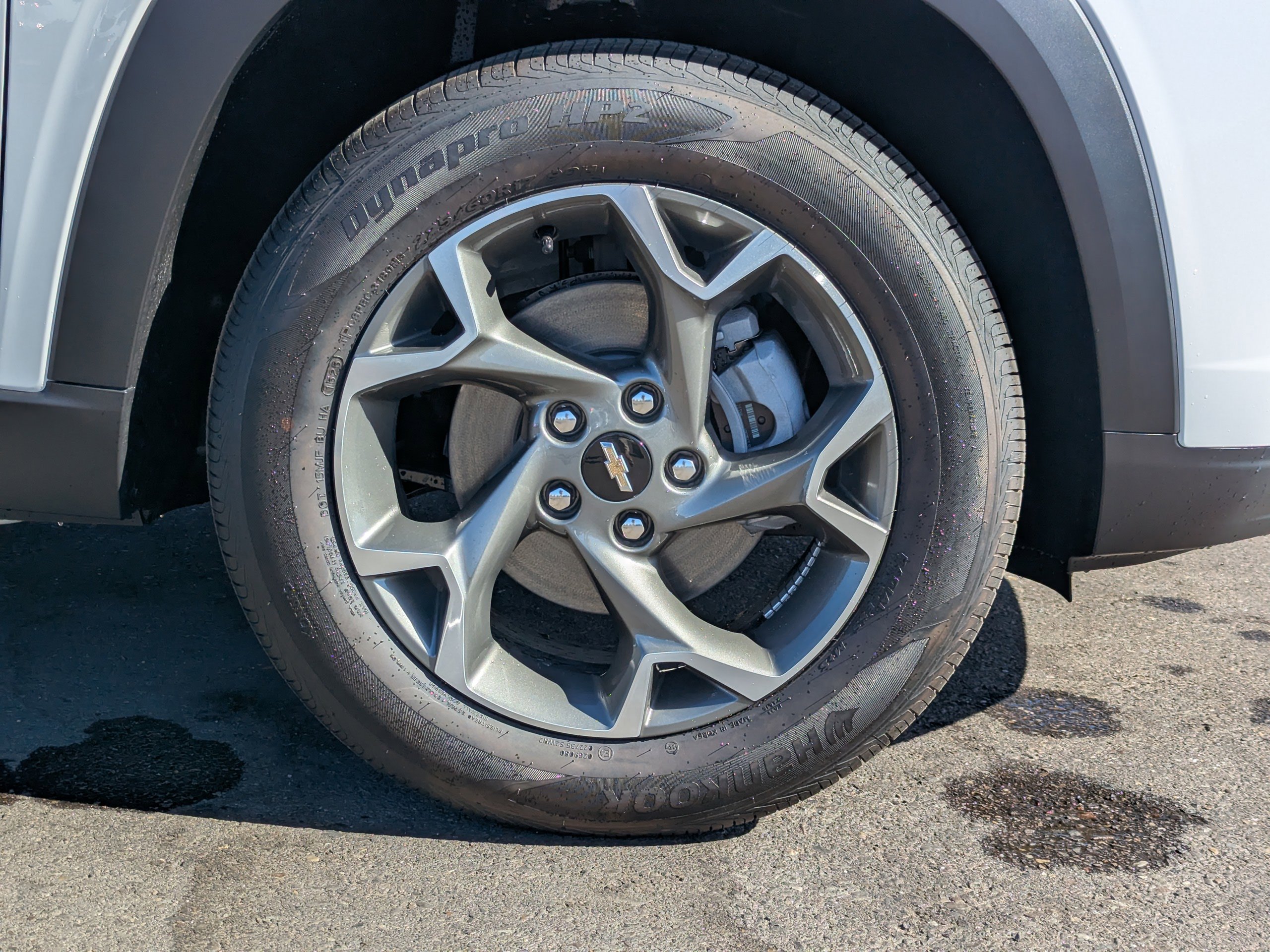 2025 Chevrolet Trax LT photo 40