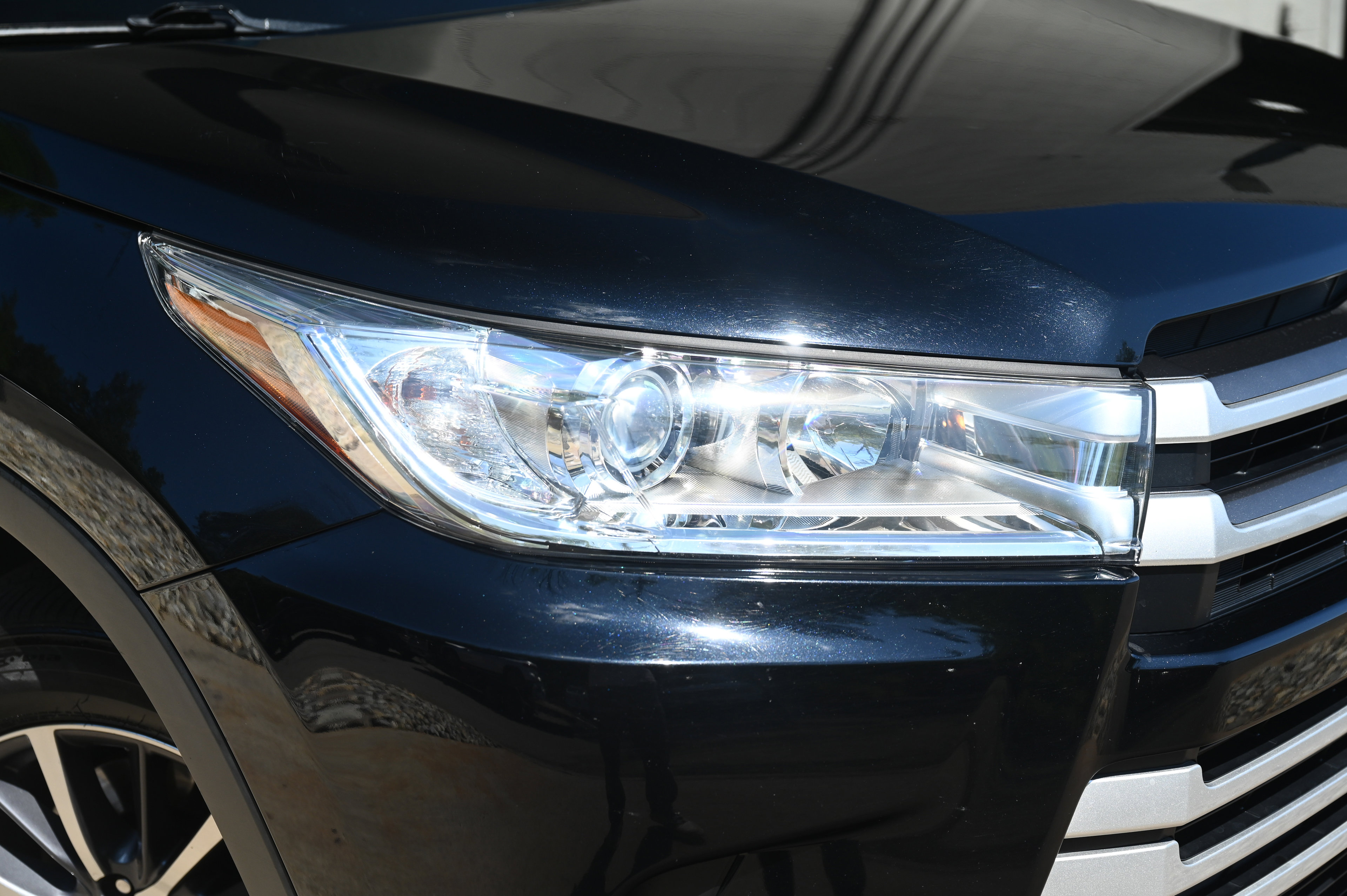 2019 Toyota Highlander XLE photo 4