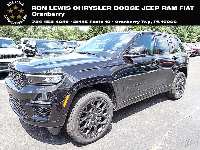 2025 Jeep Grand Cherokee Summit's photo