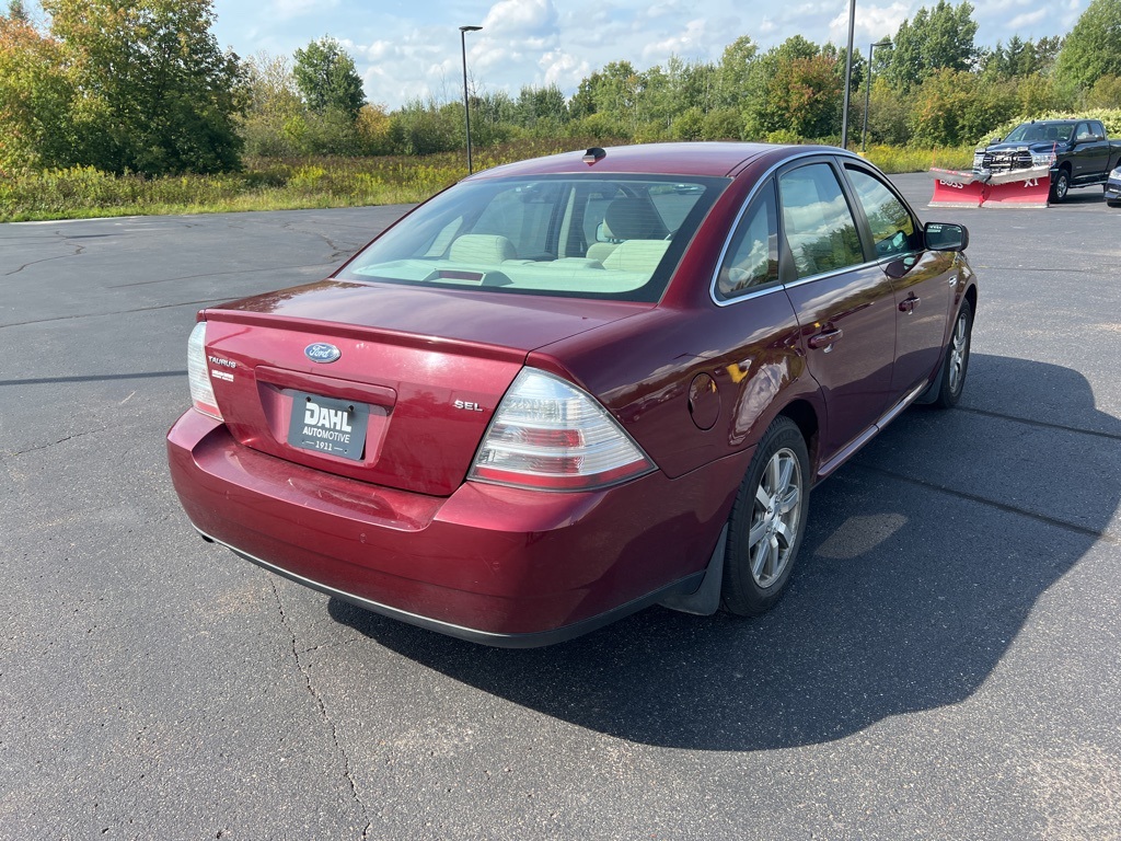 2008 Ford Taurus SEL photo 14