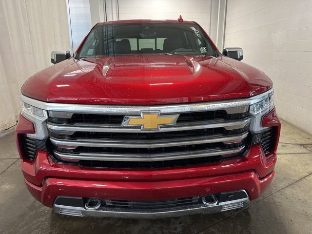 2026 Chevrolet Silverado 1500 High Country photo 2