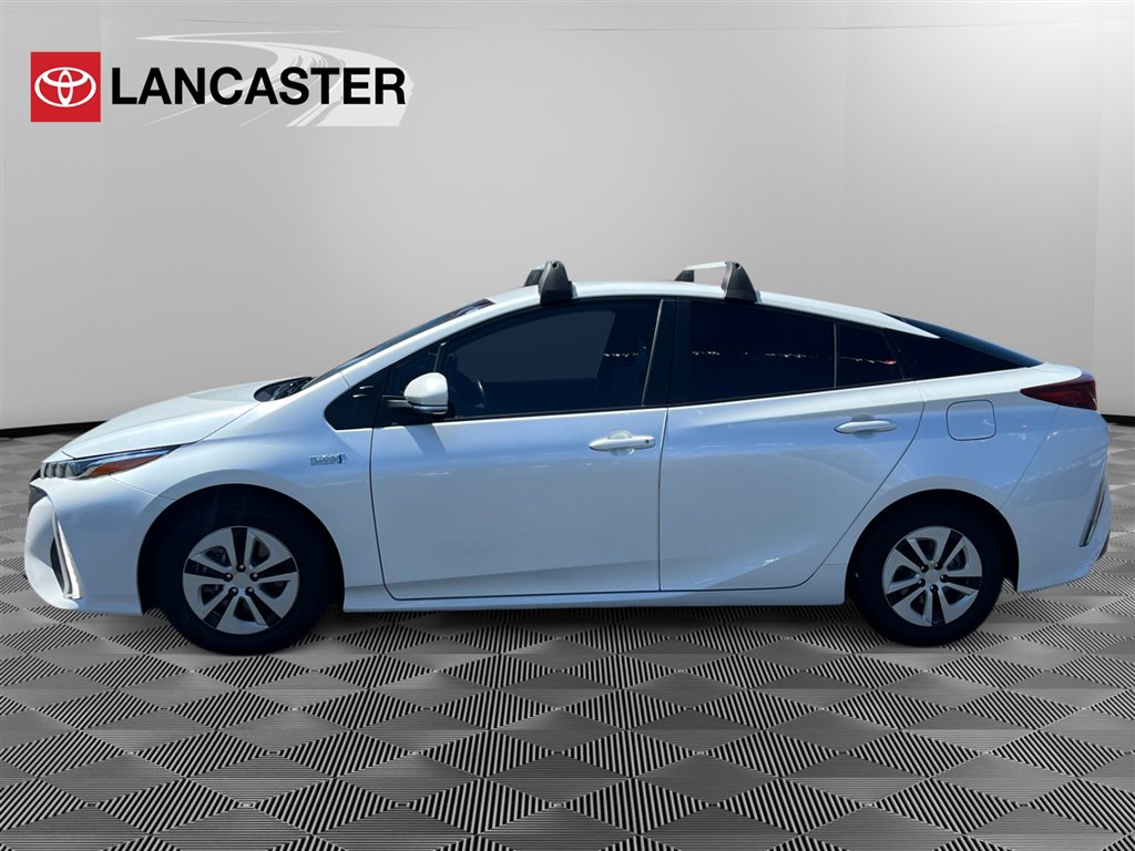 2021 Toyota Prius Prime LE photo 4