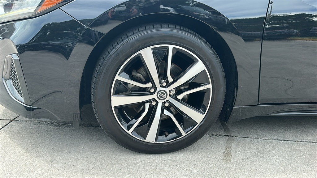 2021 Nissan Maxima SV photo 11