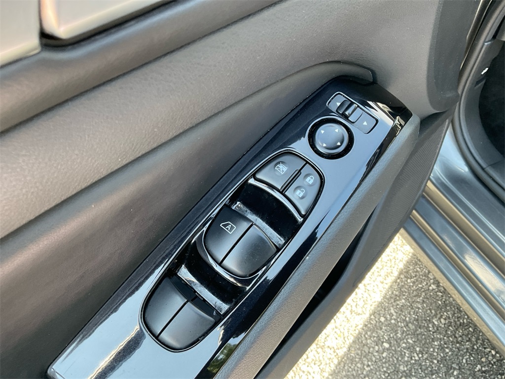 2024 Nissan Altima 2.5 SR photo 25