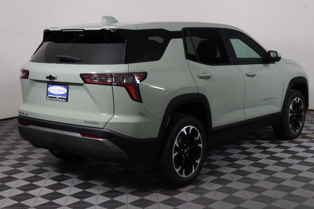 2026 Chevrolet Equinox LT photo 9