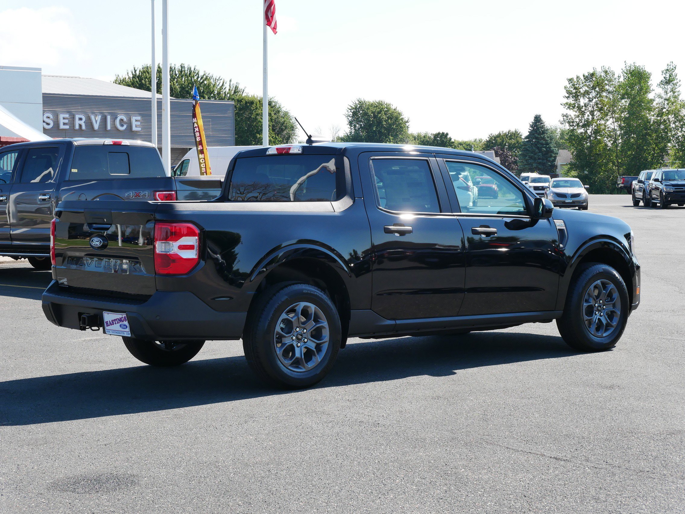2025 Ford Maverick XLT photo 2