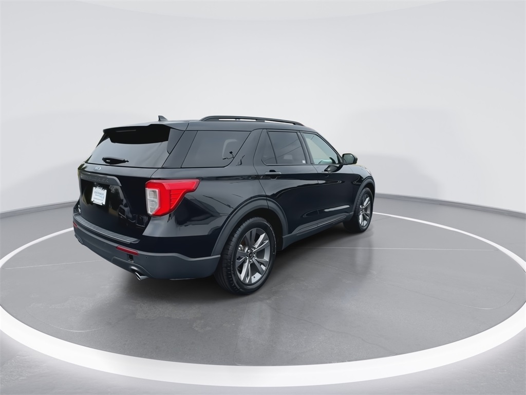 2021 Ford Explorer XLT photo 8