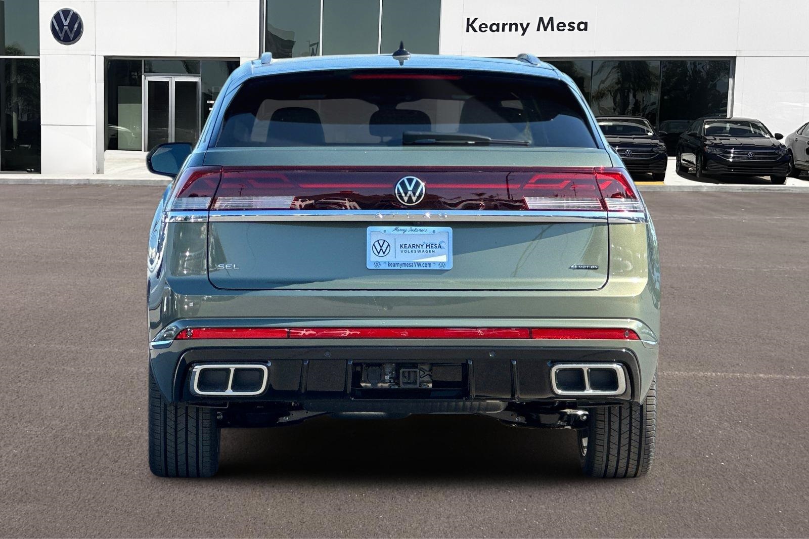 2026 Volkswagen Atlas Cross Sport SEL Premium R-Line photo 5