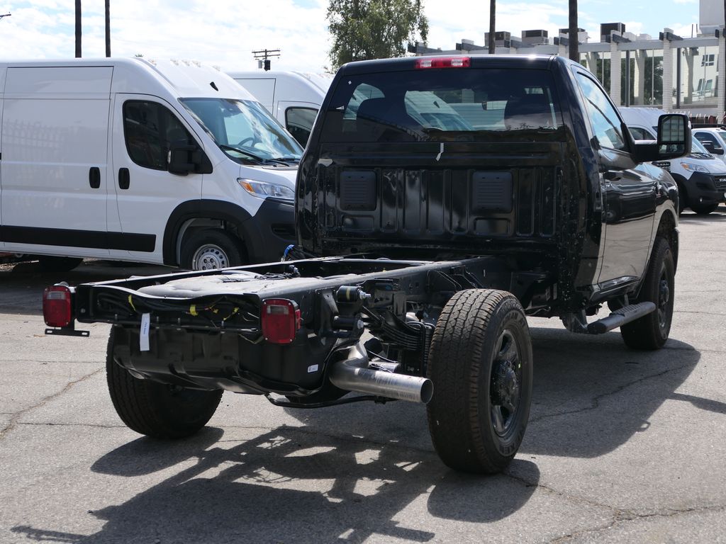 2026 Ram 3500 Tradesman photo 2
