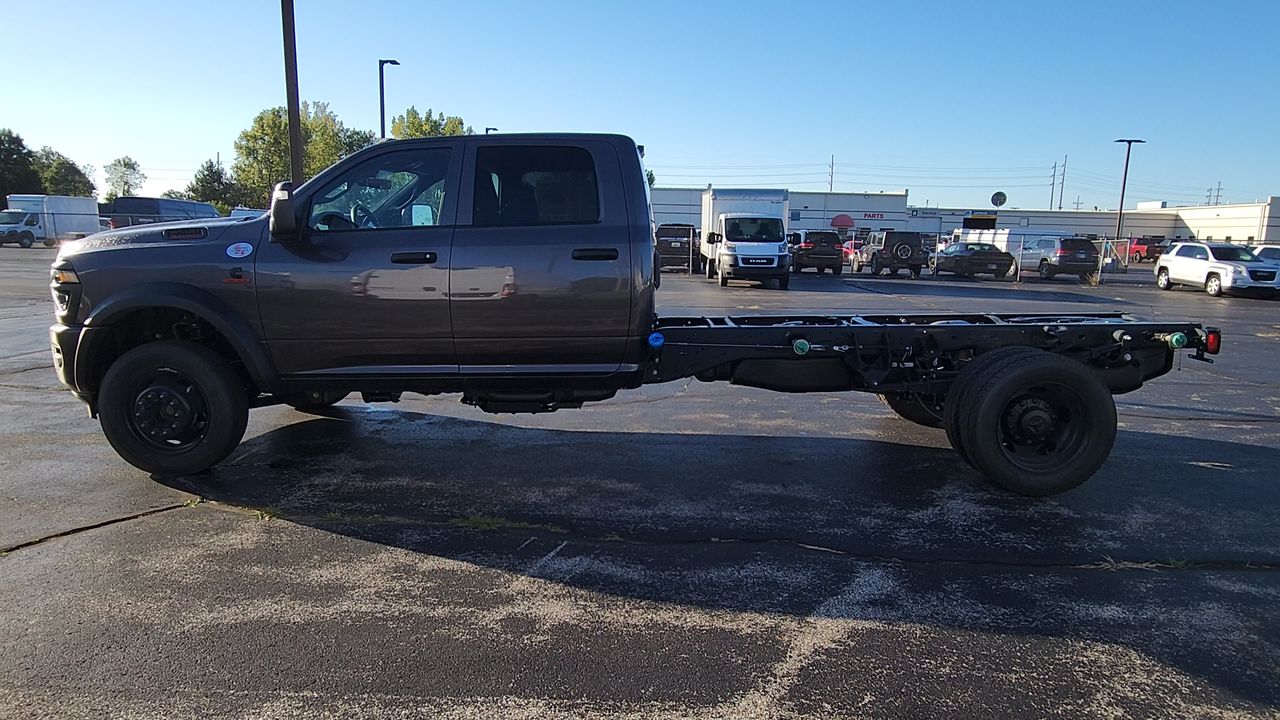 2026 Ram 5500 photo 4