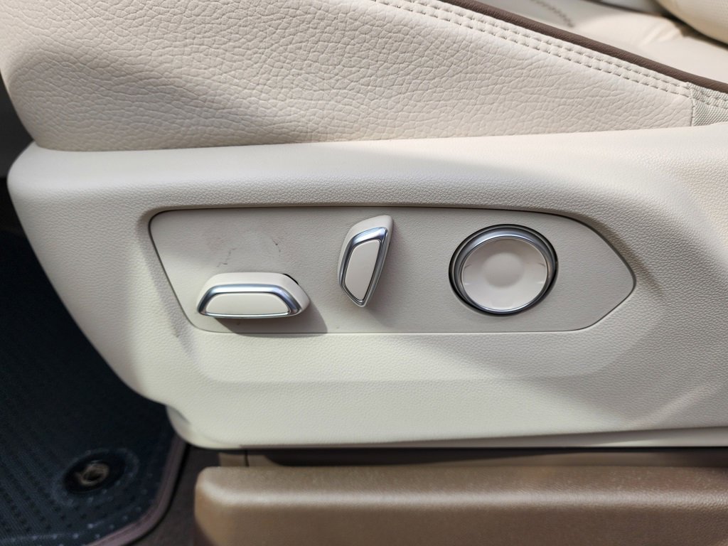2026 Gmc Yukon Denali photo 16