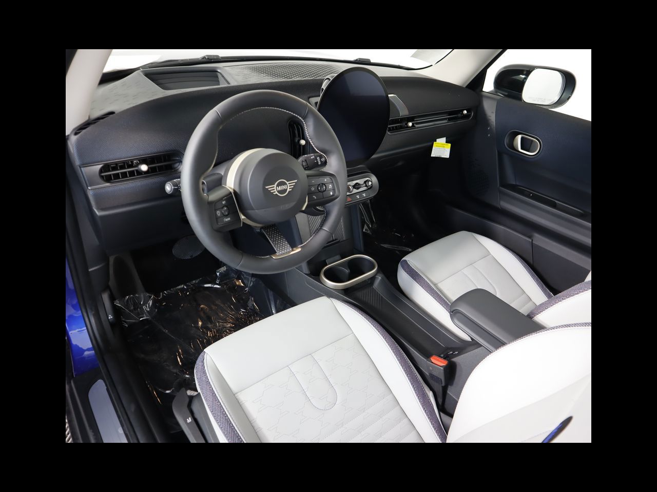 2025 Mini Cooper 2 Door Hardtop Signature photo 9