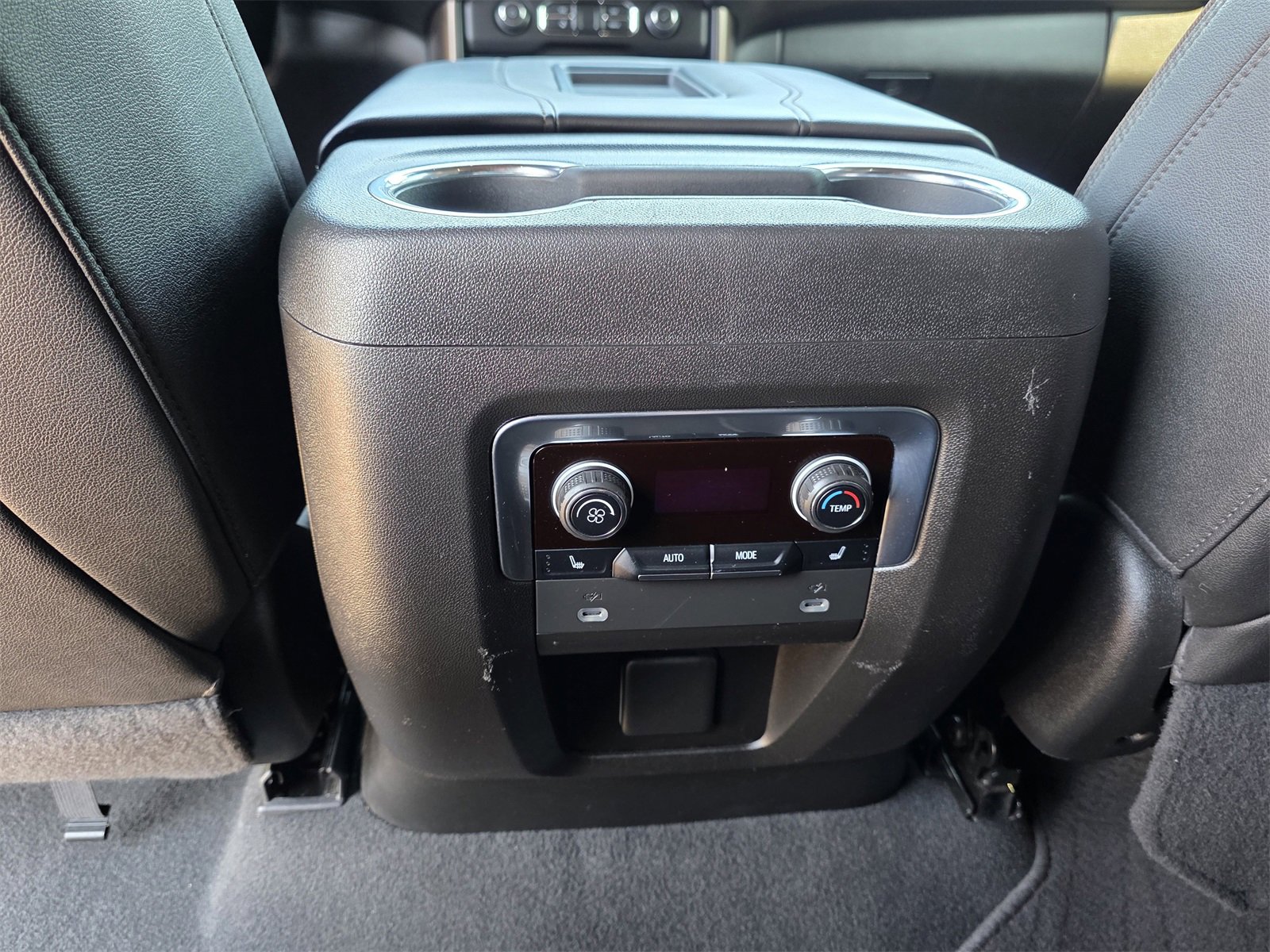 2022 Chevrolet Tahoe High Country photo 21